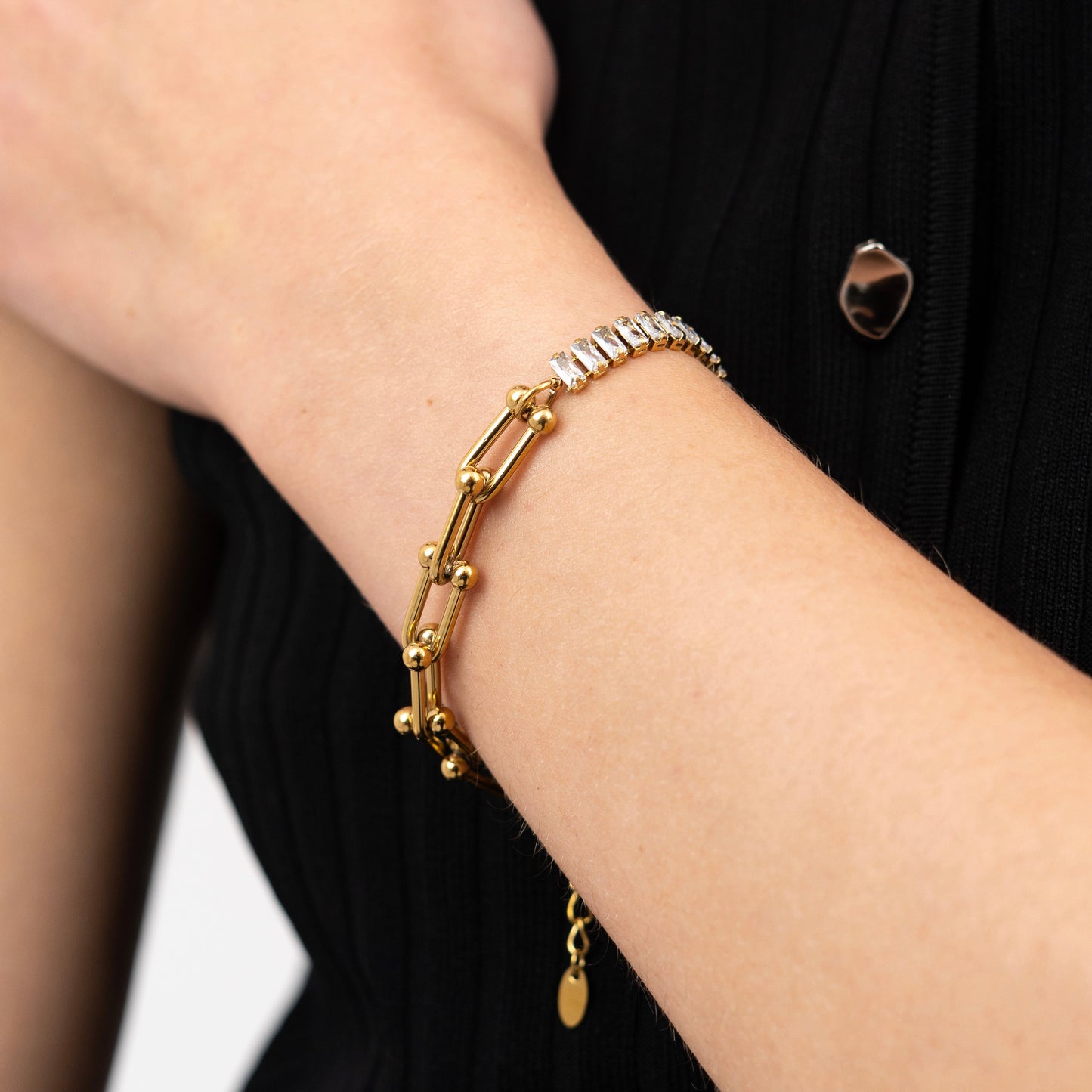 Billie Horseshoe Tennis Bracelet-Dazzledvenus