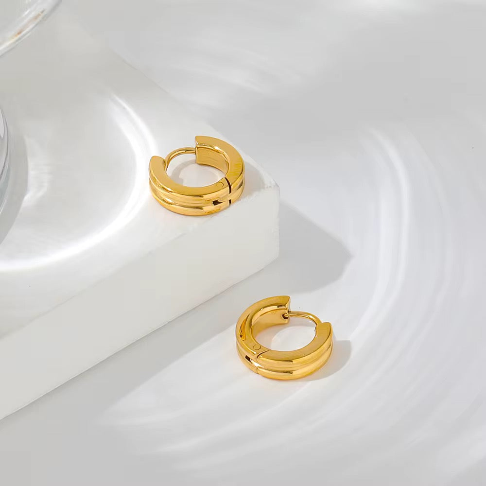 Noir Huggie Hoop Earring-Dazzledvenus