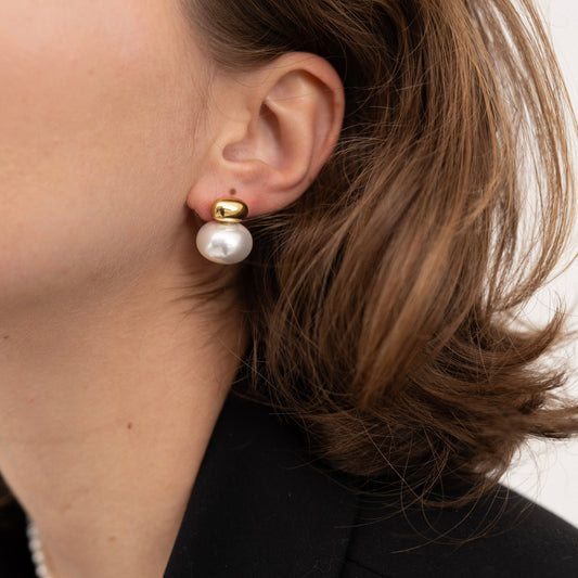 Empress Pearl Stud Earring