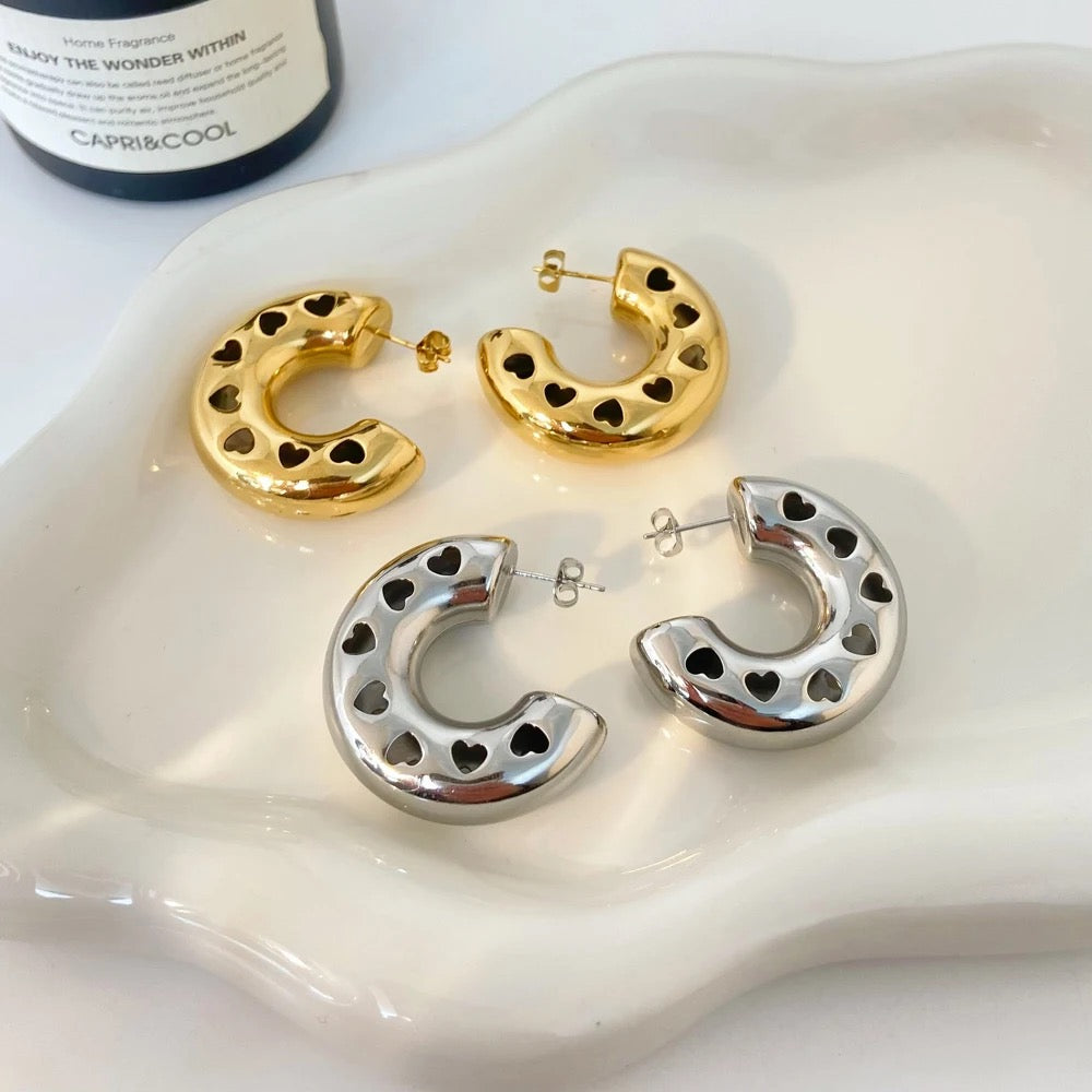 Hollow Heart Hoop Earring