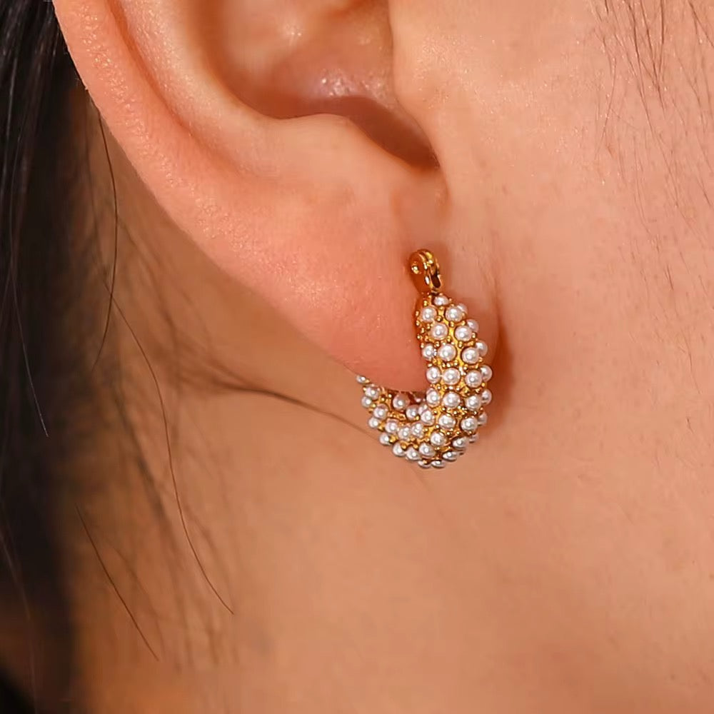 Pearl Cluster Huggie Earring