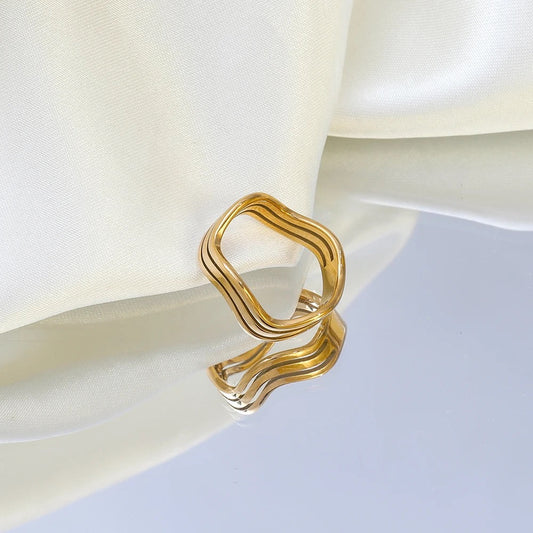 Wavy Ripple Ring
