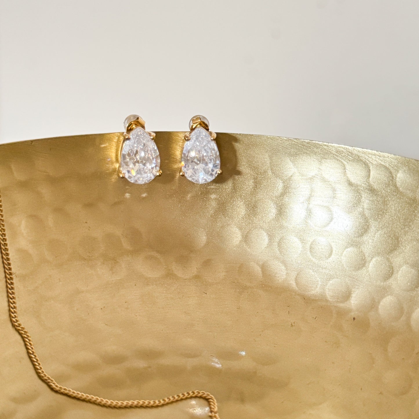 Fia Tear Drop Studs-Dazzledvenus