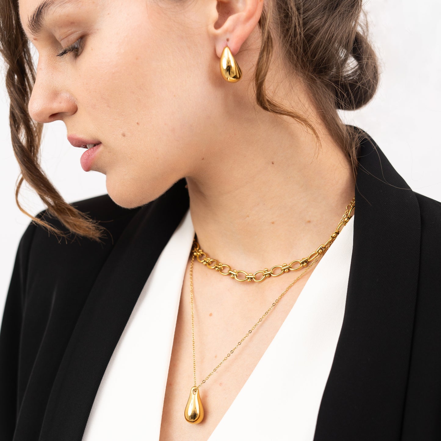 Savi Tear Drop Necklace-Dazzledvenus