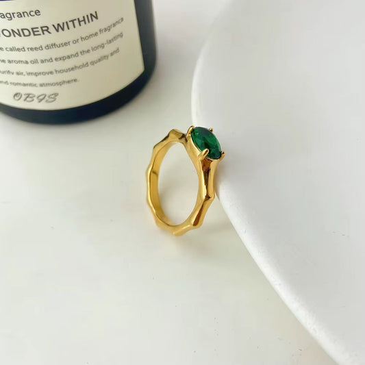 Magma Emerald Ring