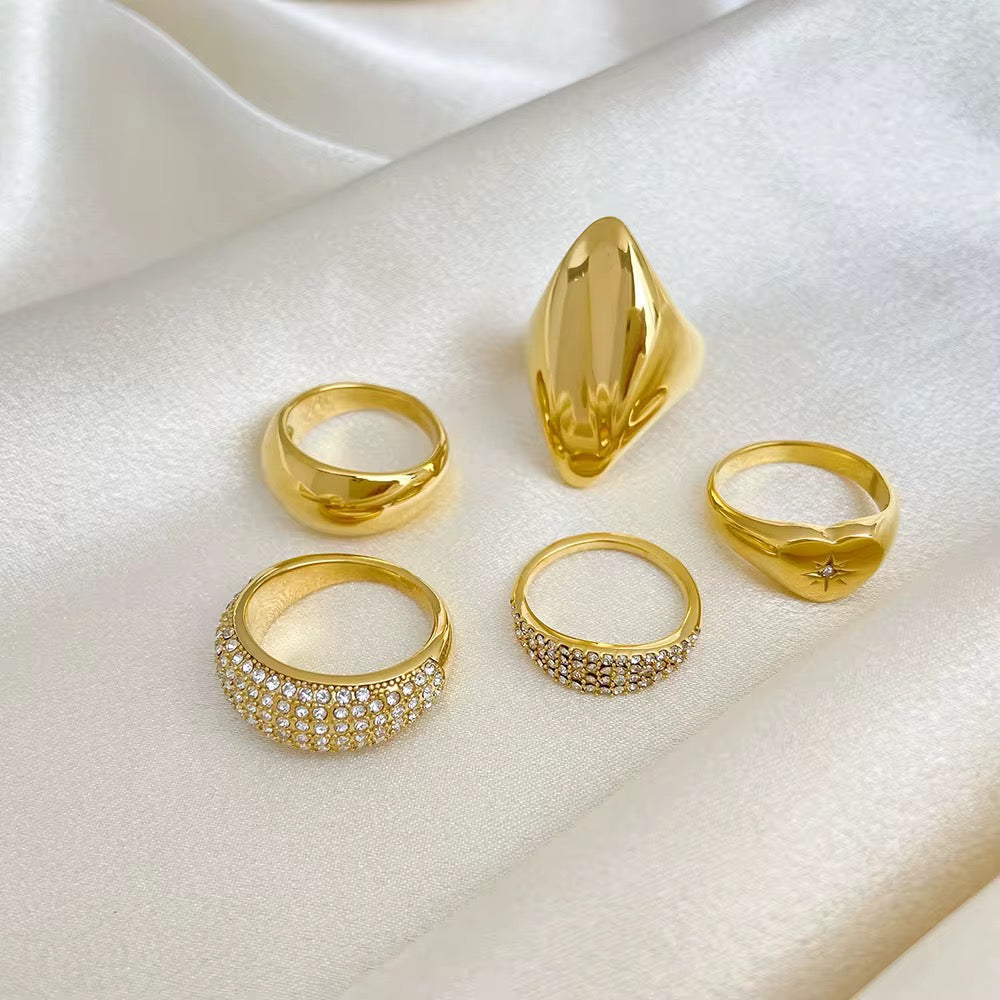 Signet Starburst Heart Ring