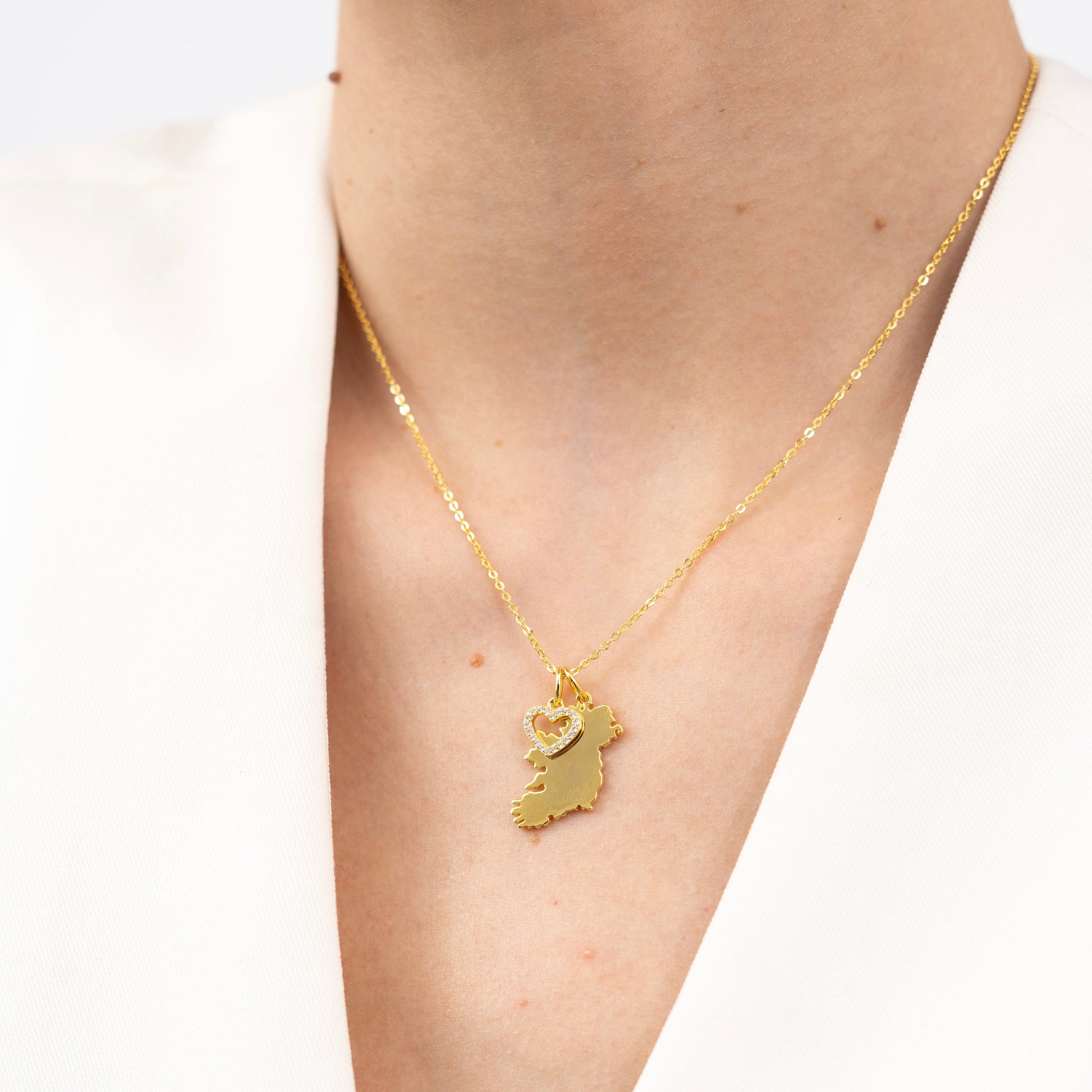 Heart Irish Map Necklace-Dazzledvenus