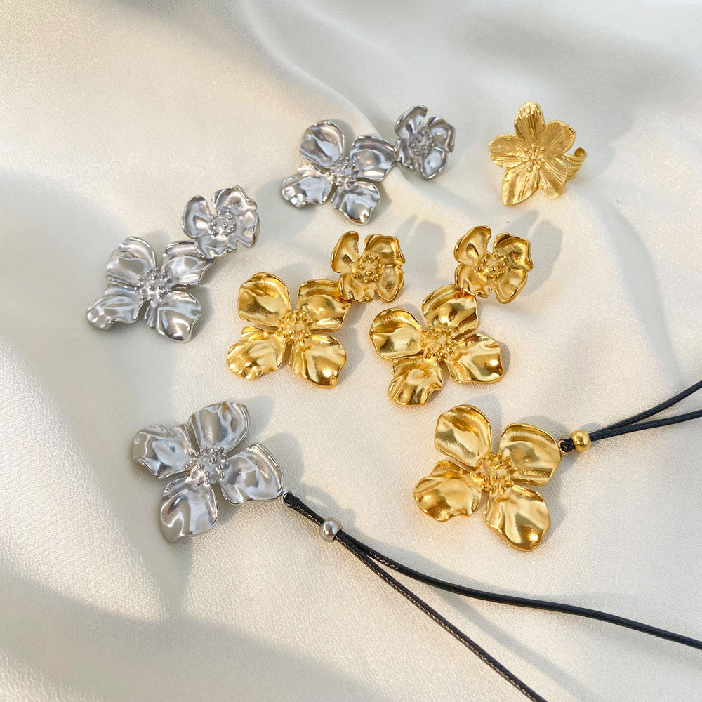 Orchid Leather Necklace