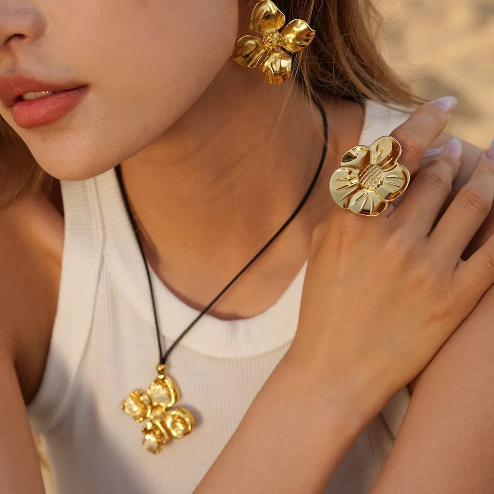 Orchid Leather Necklace
