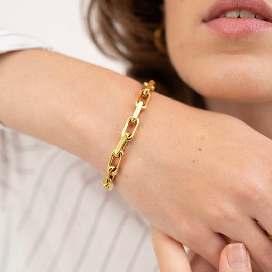 Bold Paperclip Magma Bracelet