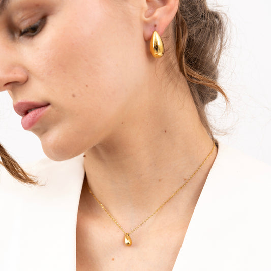Savi Tear Drop Necklace-Dazzledvenus