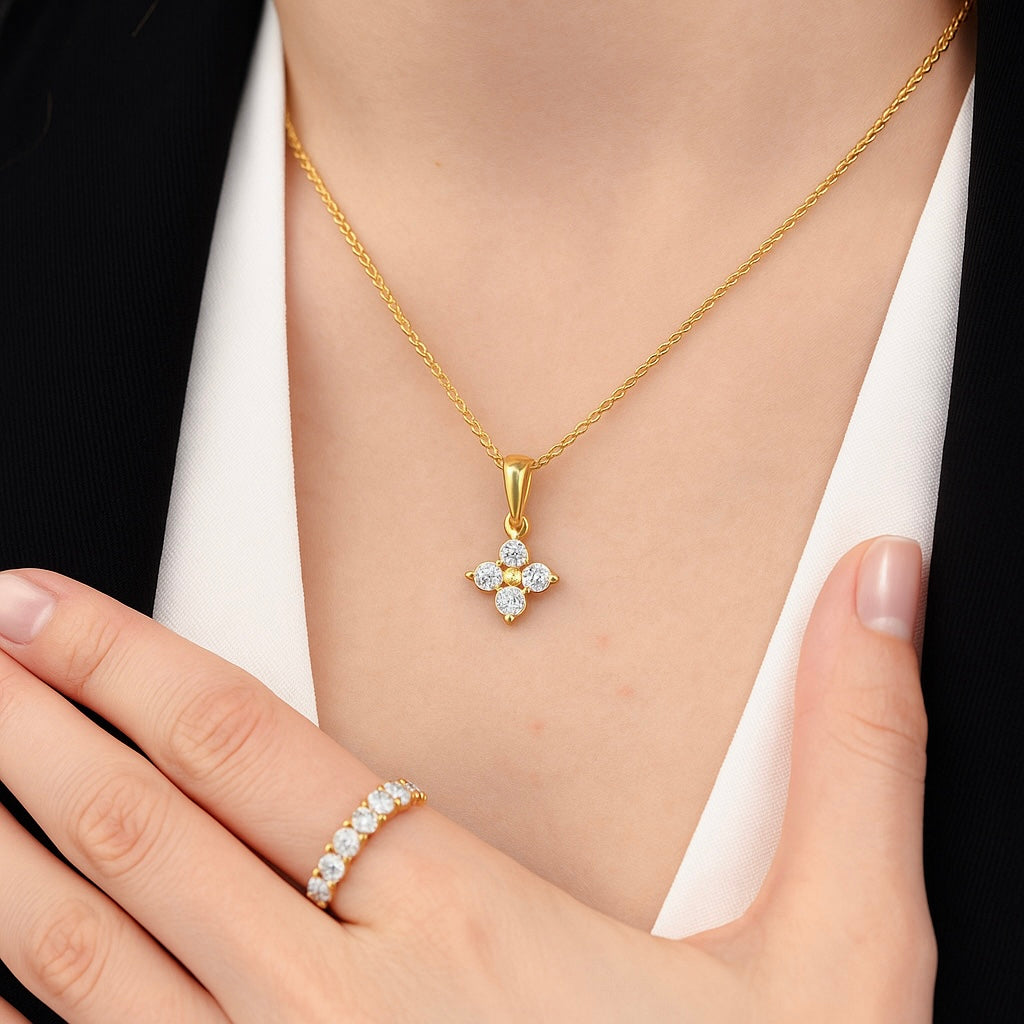 Angelic Clover Necklace-Explore our elegant Balance Beam T-Bar Chain Necklace collection. Enhance your style with our sophisticated designs. Order now for timeless elegance! 🏆-Dazzledvenus