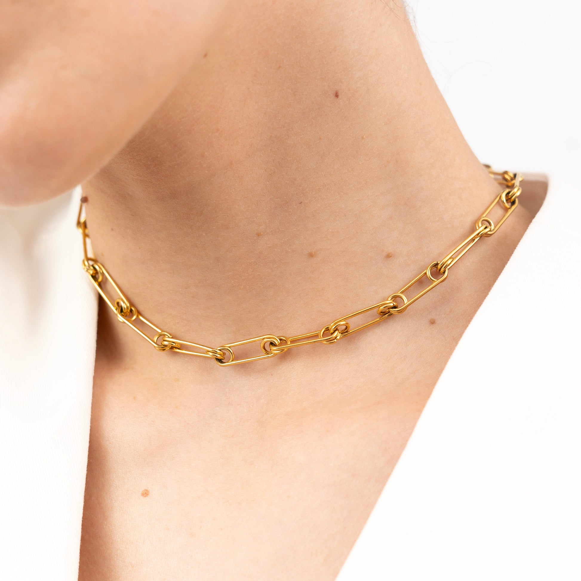 Classic Paper Clip Links Necklace-Dazzledvenus