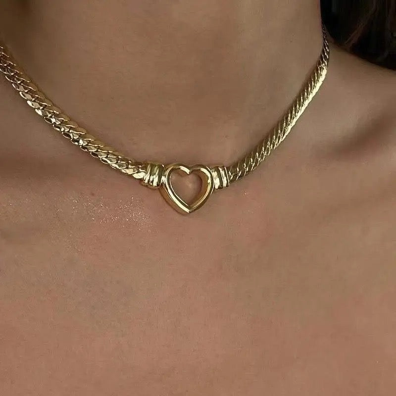 Hollow Heart Collar Necklace-Dazzledvenus