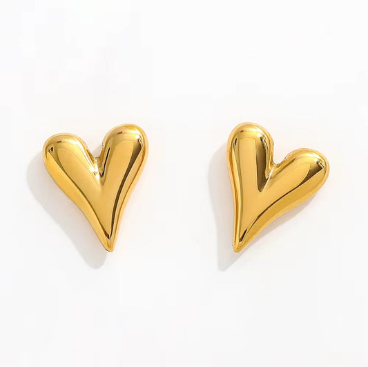 Adore Heart Stud Earring-Dazzledvenus