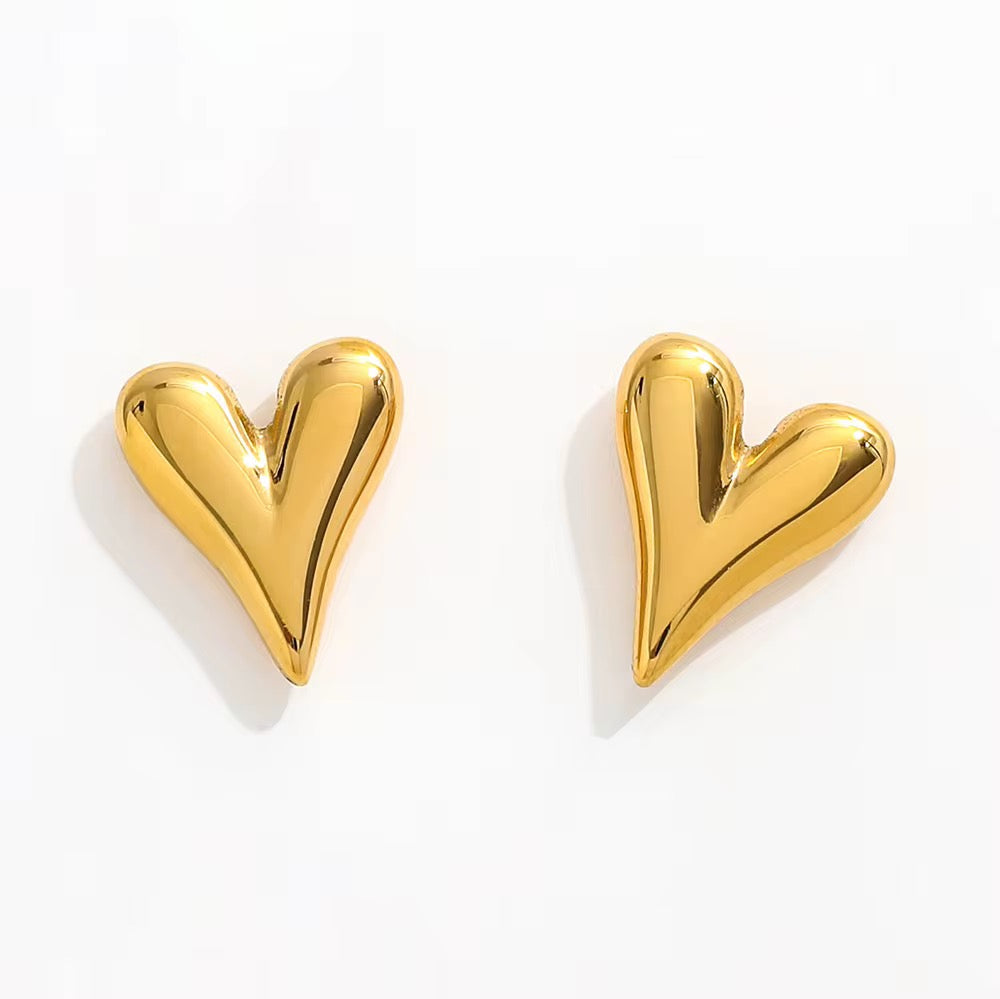 Adore Heart Stud Earring-Dazzledvenus