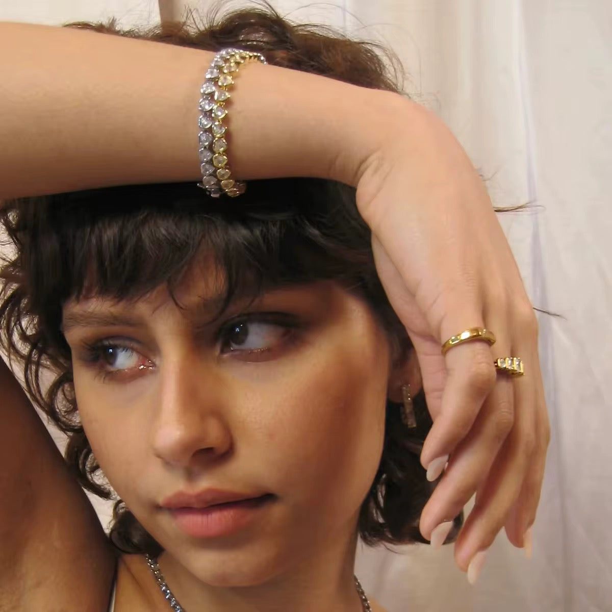 Zoe Heart Bracelet-Dainty heart-link bracelet in 18k gold-plated stainless steel. Waterproof, non-tarnish, hypoallergenic and perfect for everyday wear. Shipped from Ireland.-Dazzledvenus