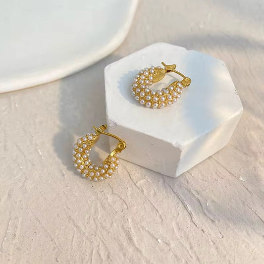 Pearl Cluster Huggie Earring