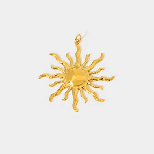 Statement Sun Charm