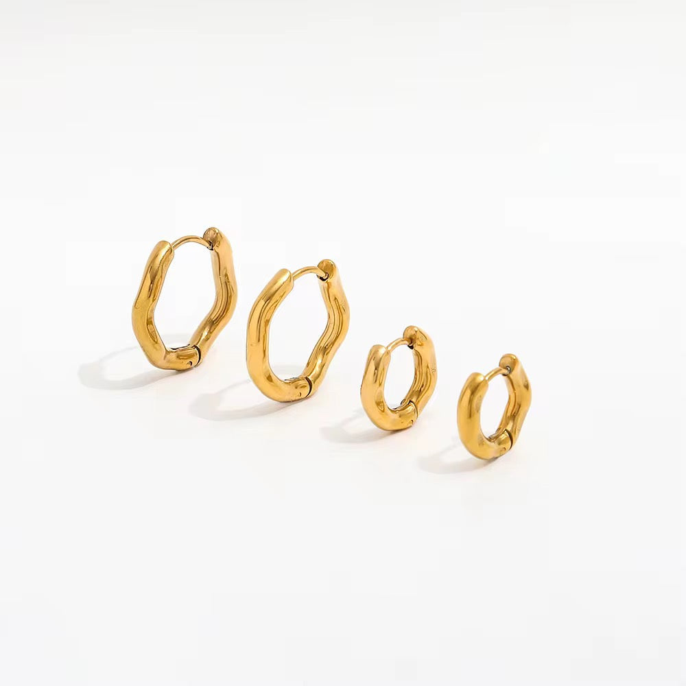 Wave Huggie Hoop Earring-Dazzledvenus