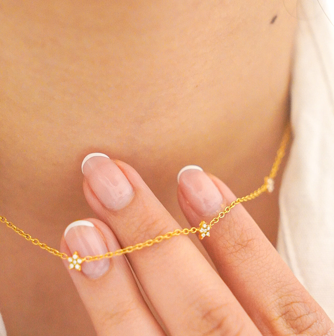 Delicate Star Shine Necklace