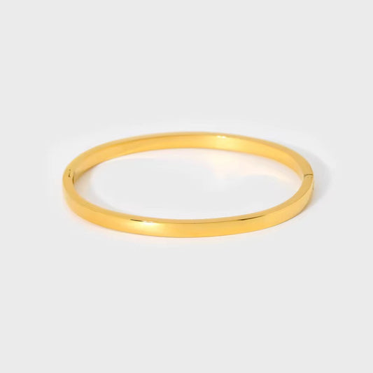 Heirloom Sleek Bangle-Dazzledvenus