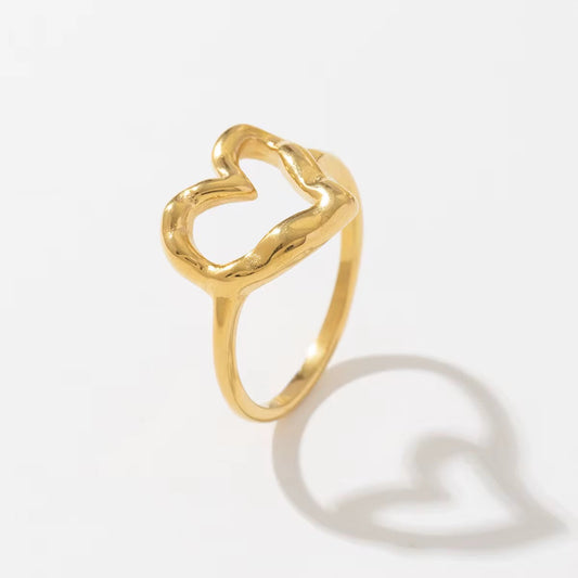 Amour Hammered Heart Ring