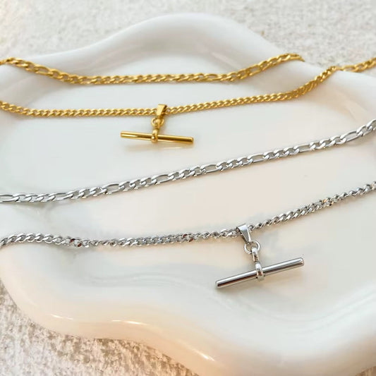Multilayered T Bar Necklace