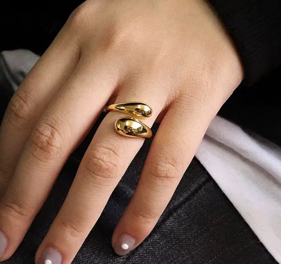 Sculptural Crossover Ring