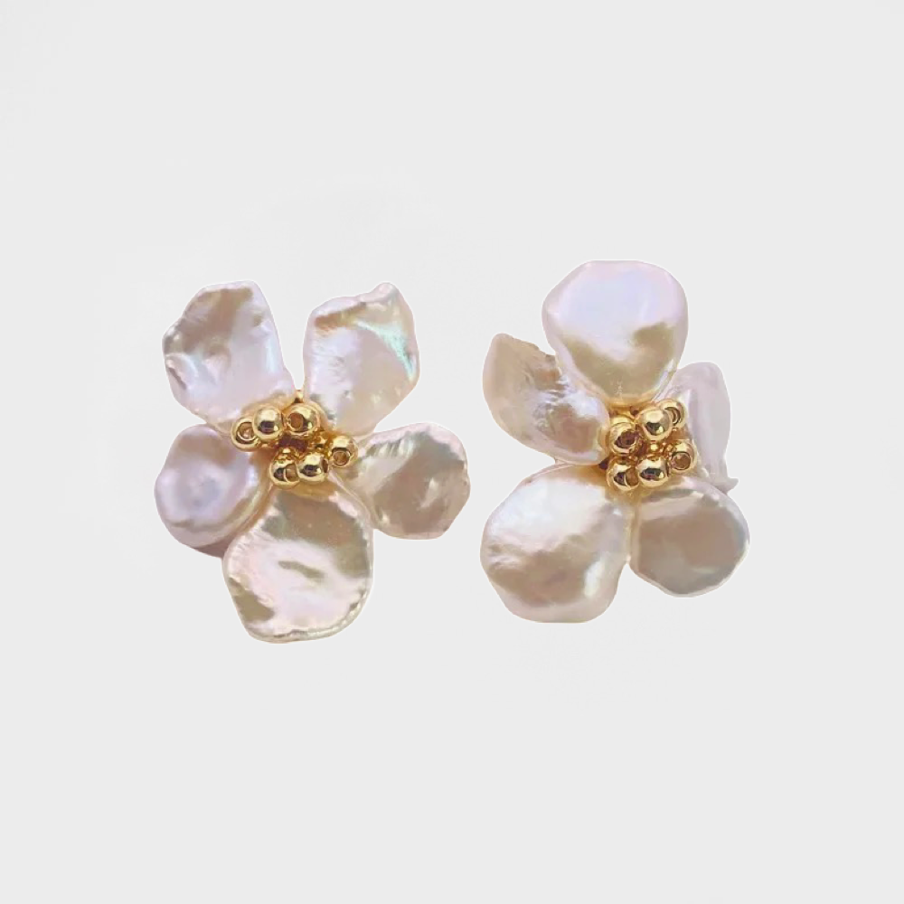 Flora Baroque Pearl Stud Earring-Dazzledvenus